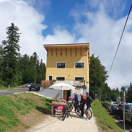 Chalet Jaune Charmant Som Sarcenas Exterior photo